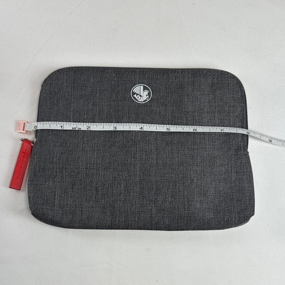 Stylish Gray Accessories/ Toiletries Bag - Picture 6 of 7